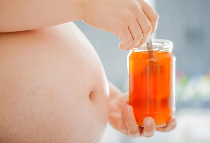 مضرات و خواص خوردن عسل در دوران بارداری